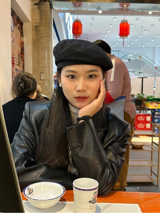 戏影 周海珍.png